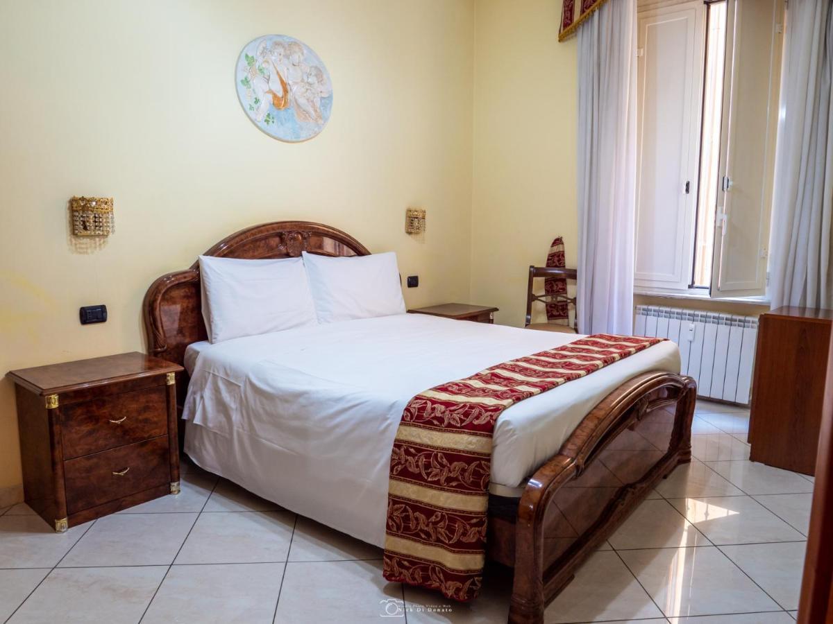 Alla Basilica Rooms Rome Exterior photo